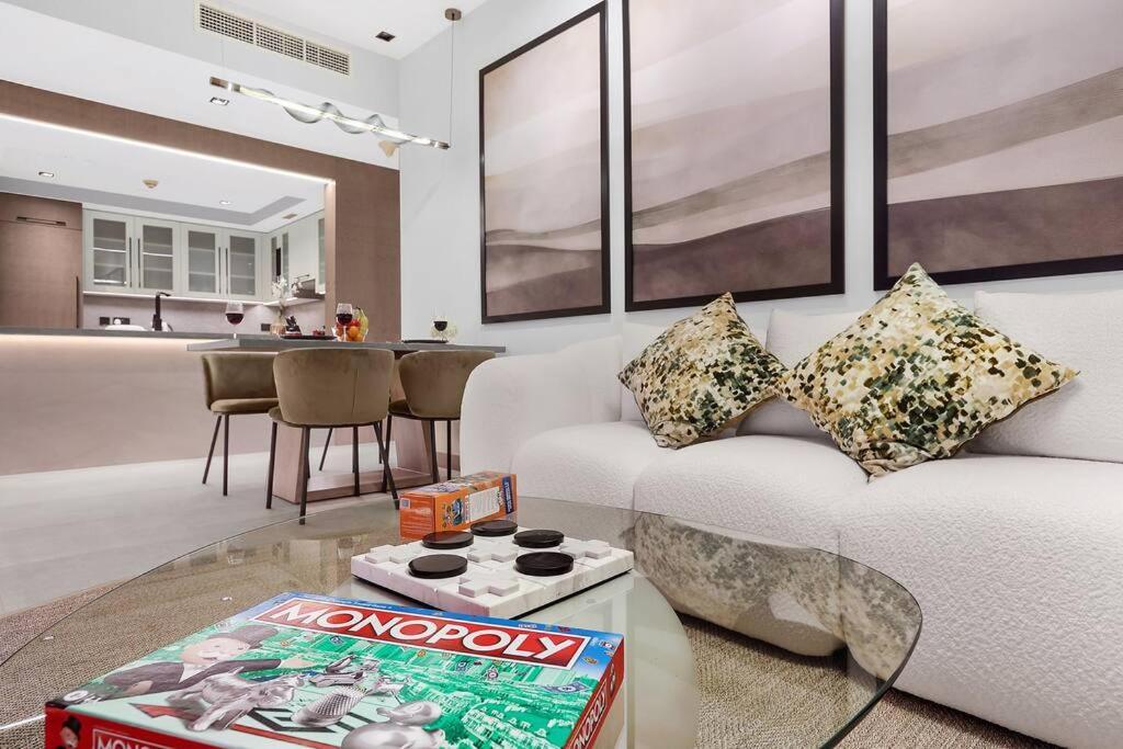 First Class 1br Breathtaking Downtown View Apartment *