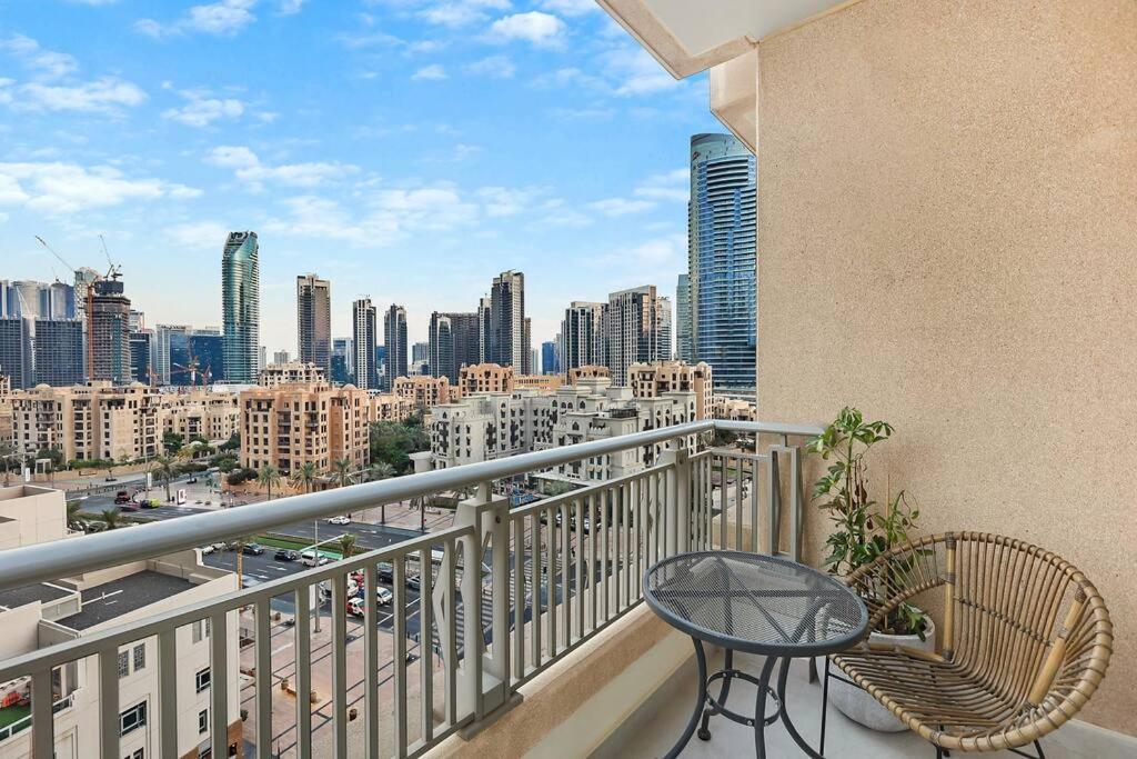 First Class 1br Breathtaking Downtown View